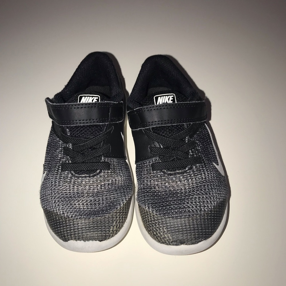 Nike’s Toddler Sneakers (Size 10)